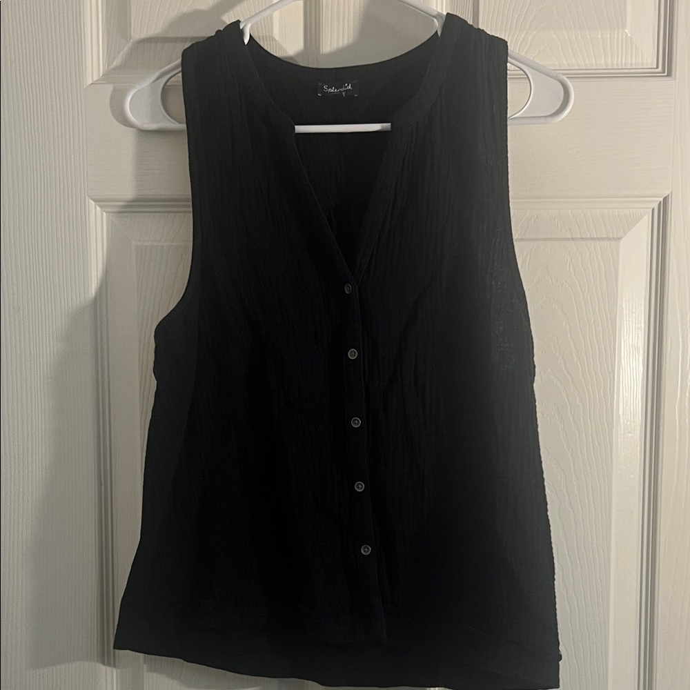 Splendid Black Sleeveless Blouse
